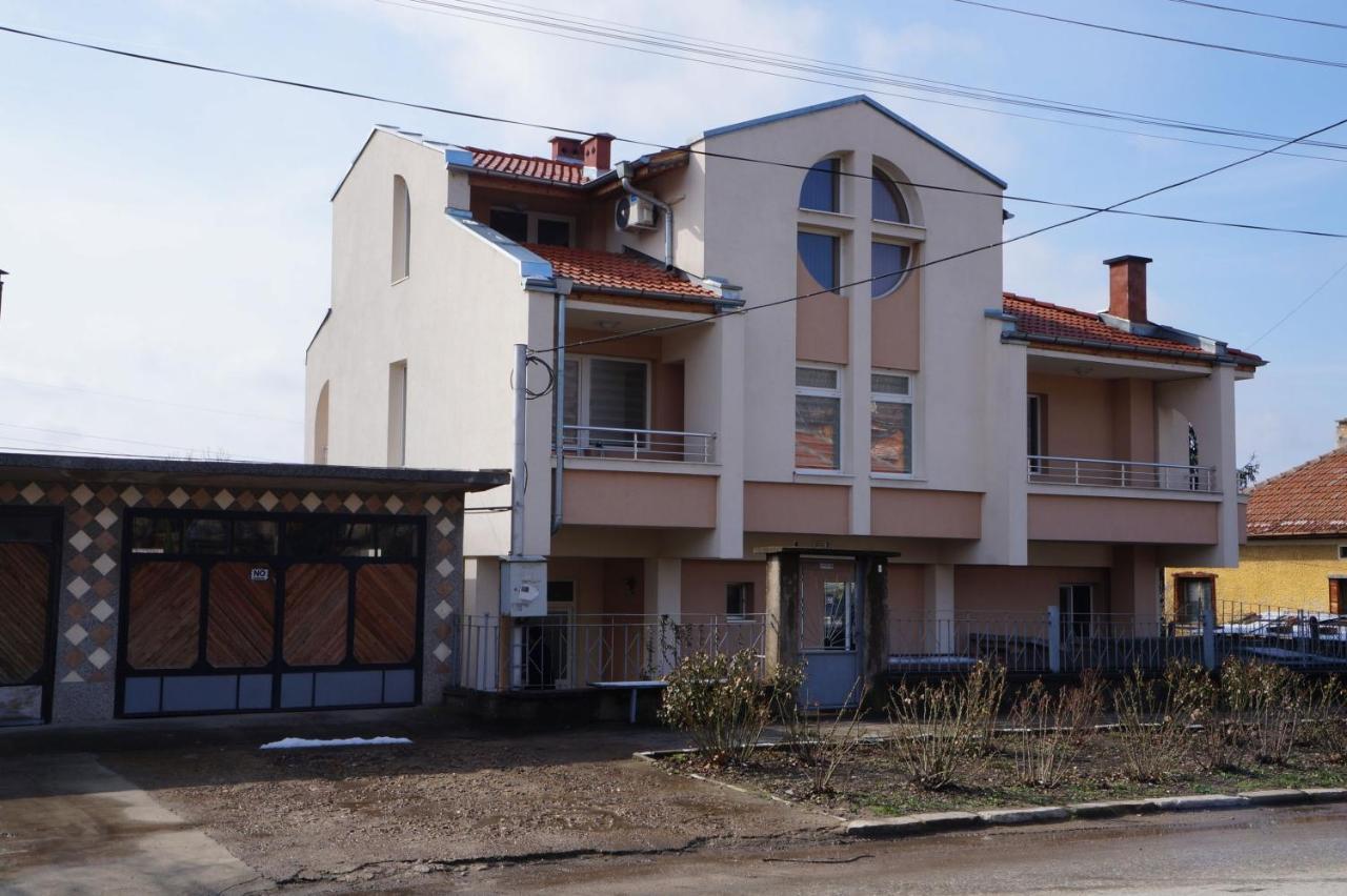 Dessi Διαμέρισμα Πλέβεν Εξωτερικό φωτογραφία